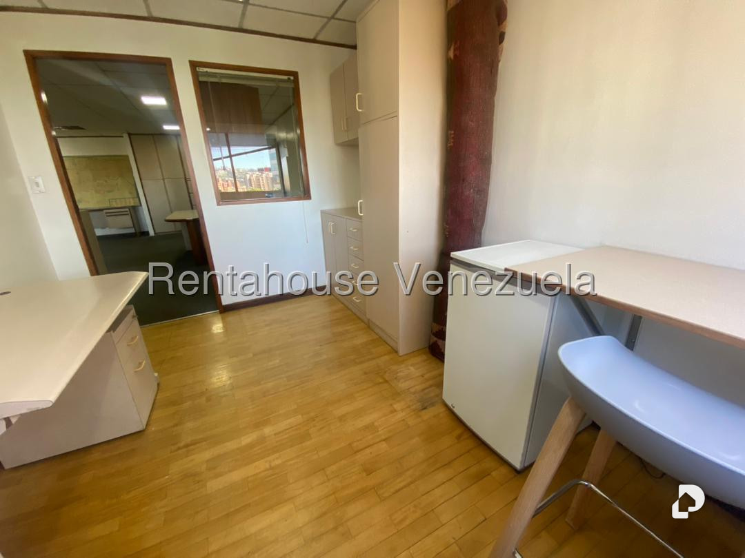 Oficina en La Castellana, Caracas – 3