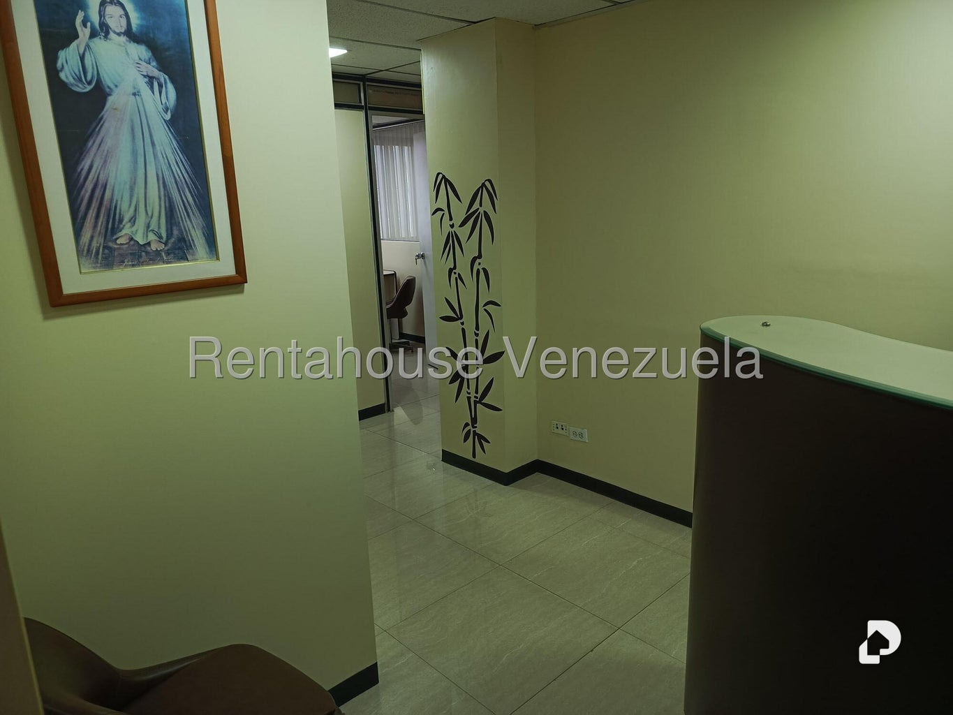 Local comercial en Parroquia La Candelaria, Caracas – 9