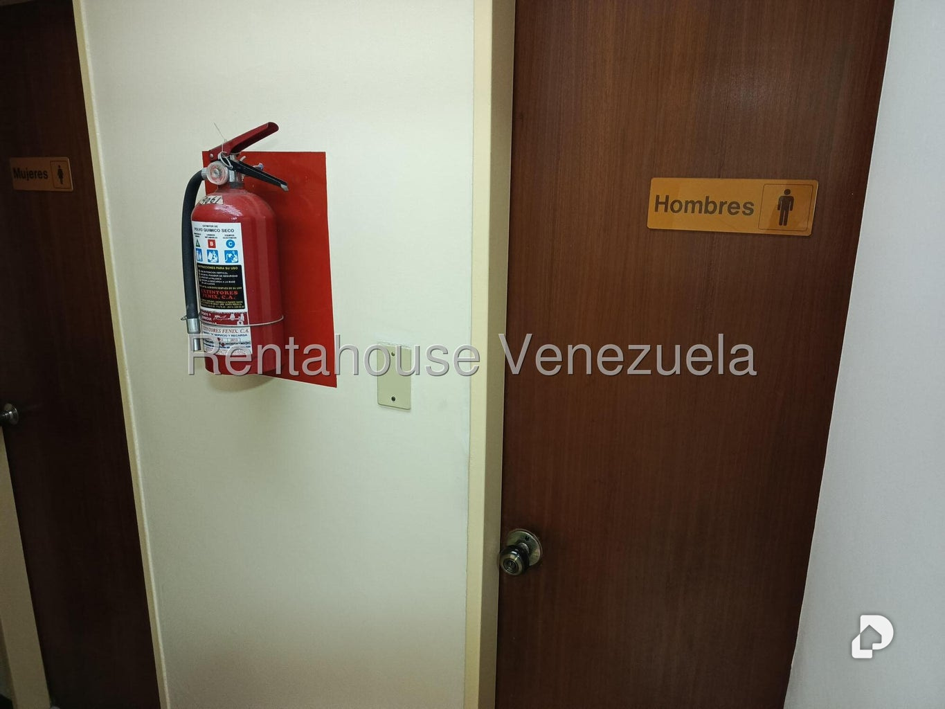 Local comercial en Parroquia La Candelaria, Caracas – 20