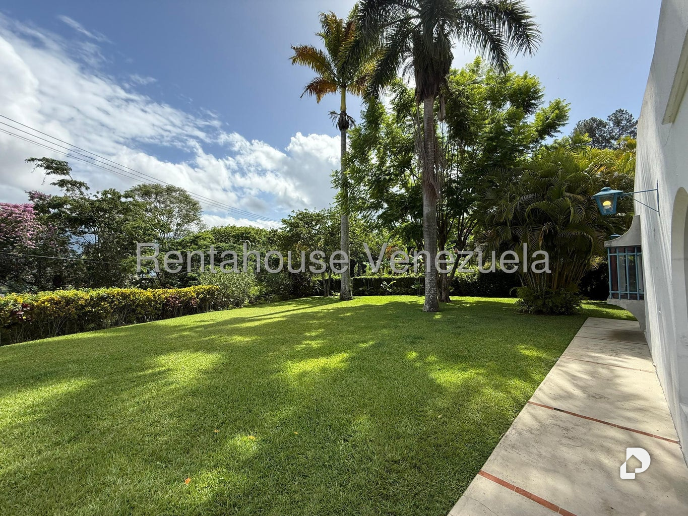 Casa en Cerro Verde, Caracas – 21