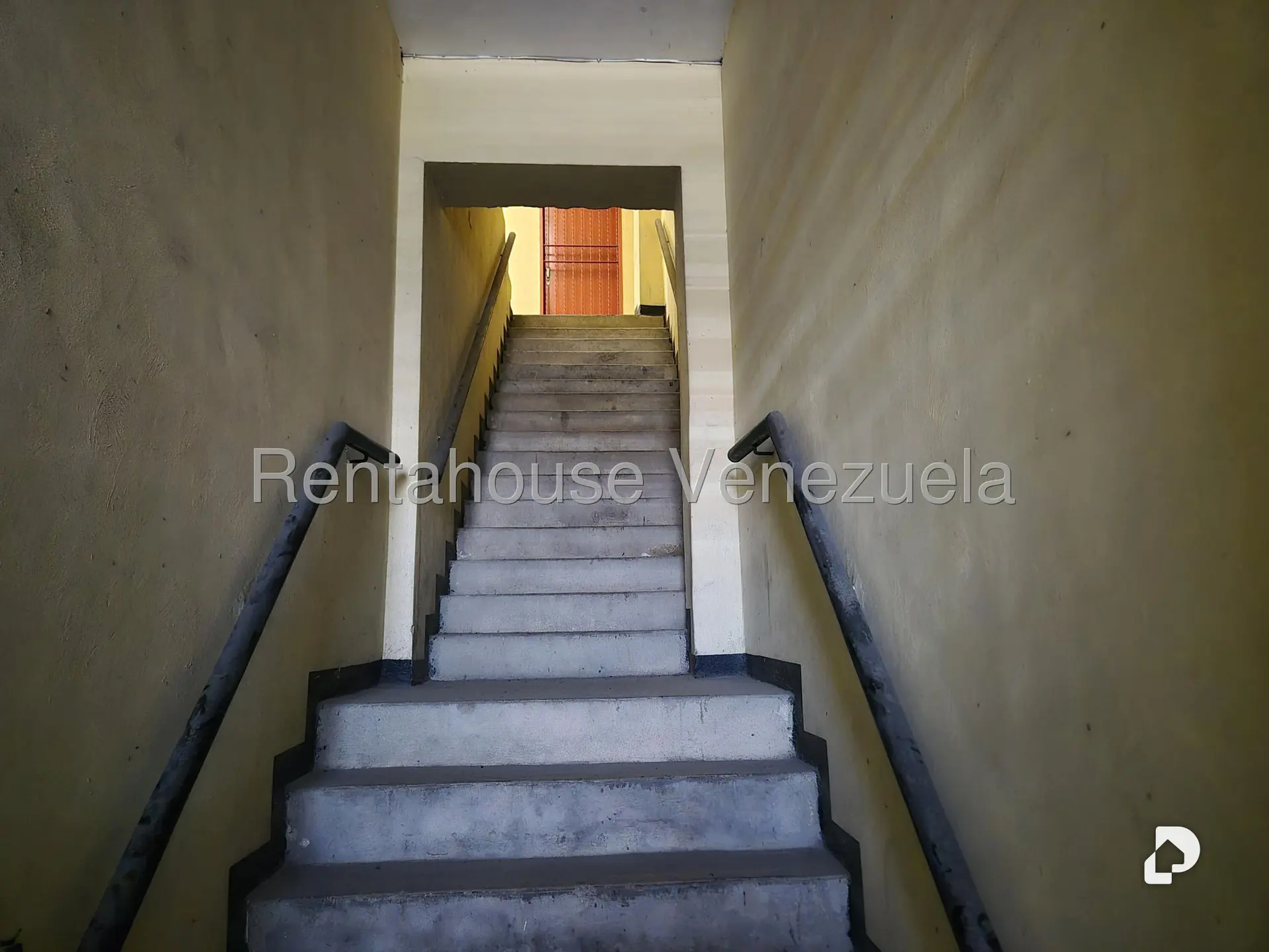 Edificio en El Junquito, Caracas