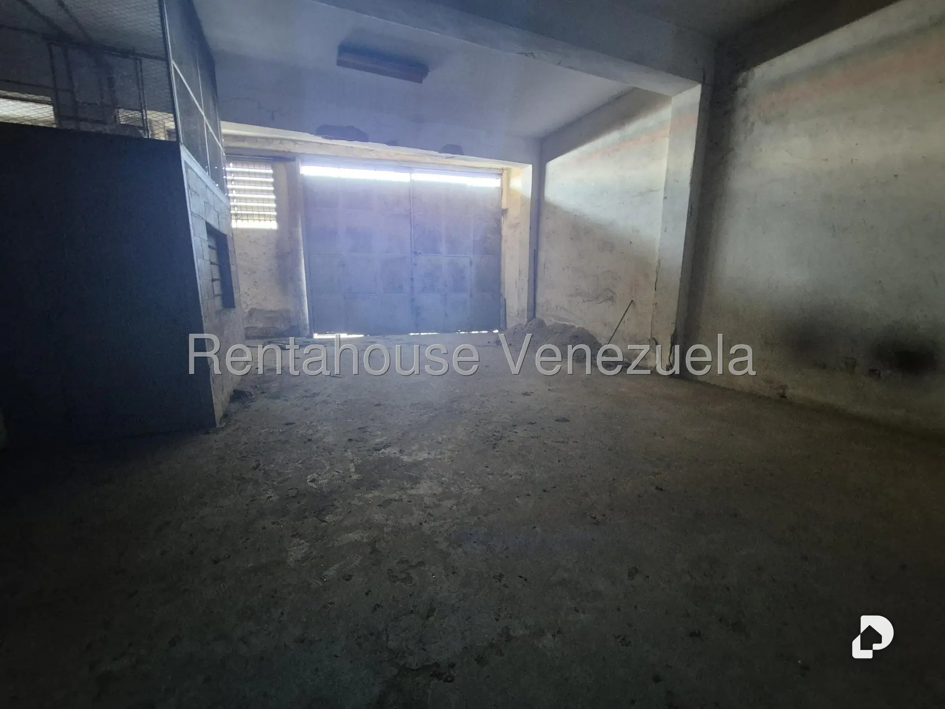 Edificio en El Junquito, Caracas