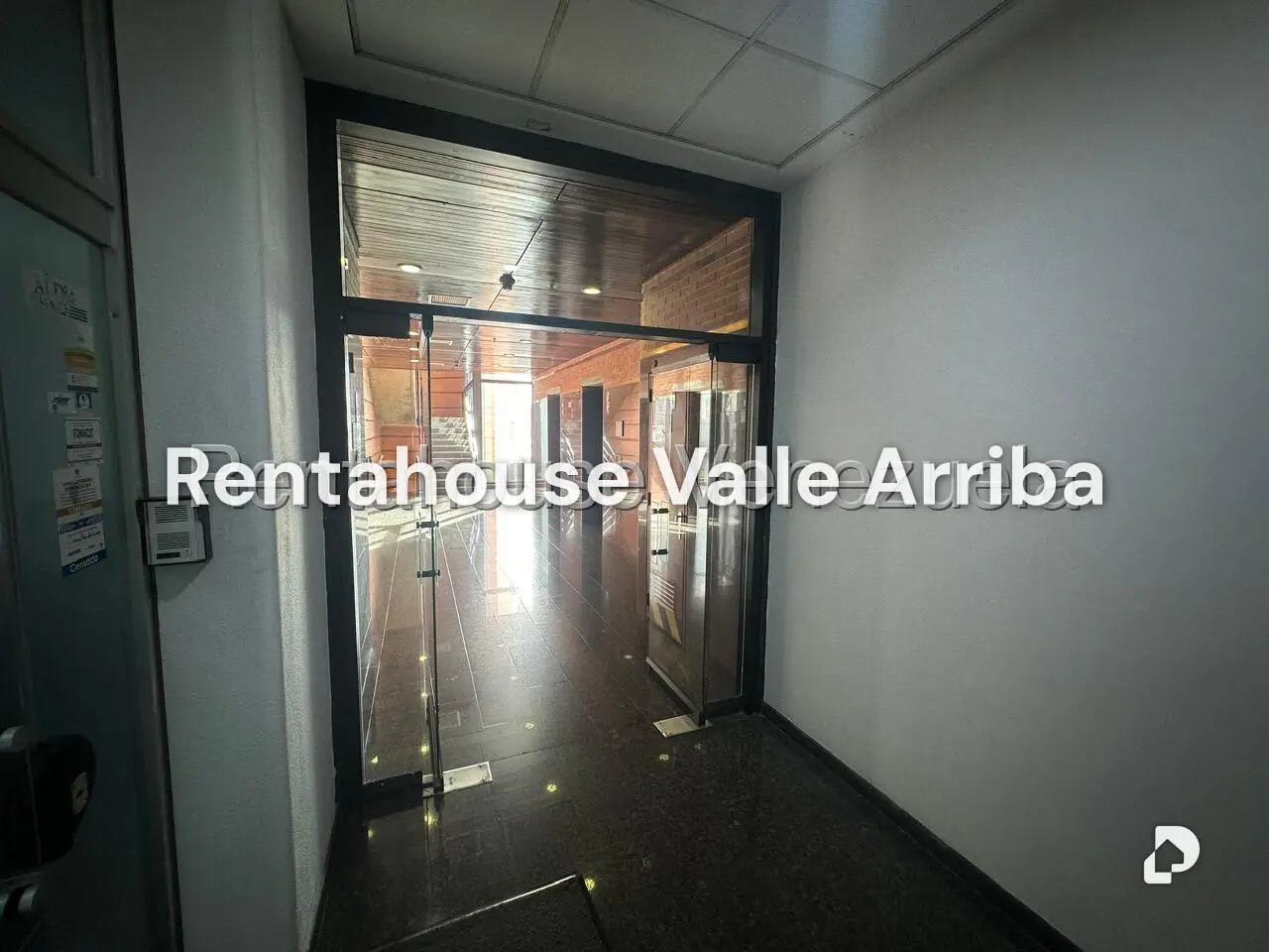 Local comercial en La Castellana, Caracas – 5
