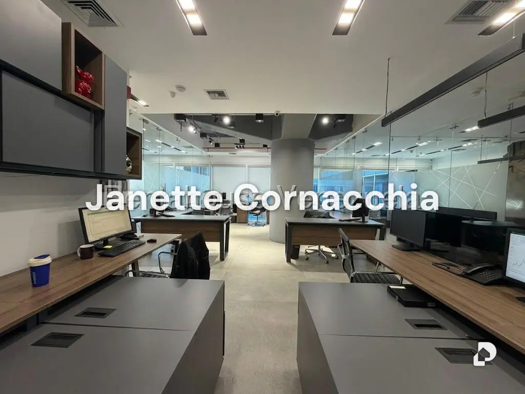 Oficina en Los Palos Grandes, Caracas – 11