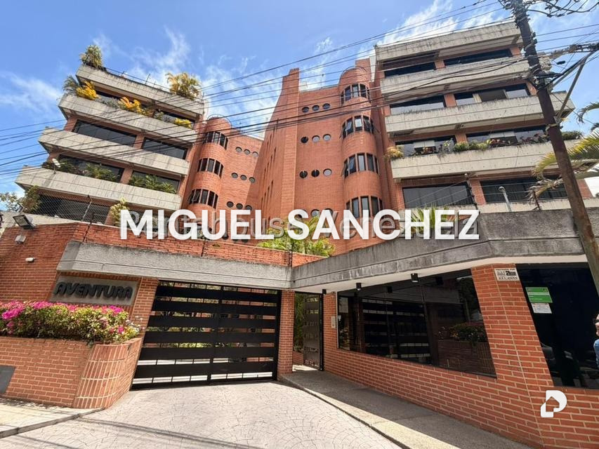 Apartment in Los Palos Grandes, Caracas – 1