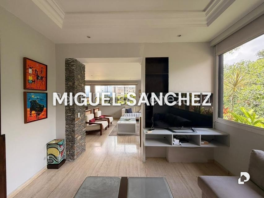 Apartment in Los Palos Grandes, Caracas – 4