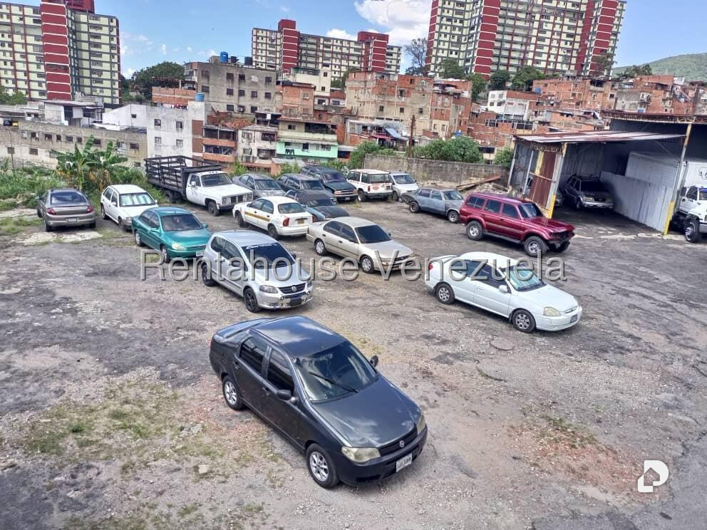 Garaje/Estacionamiento en Catia, Caracas – 15