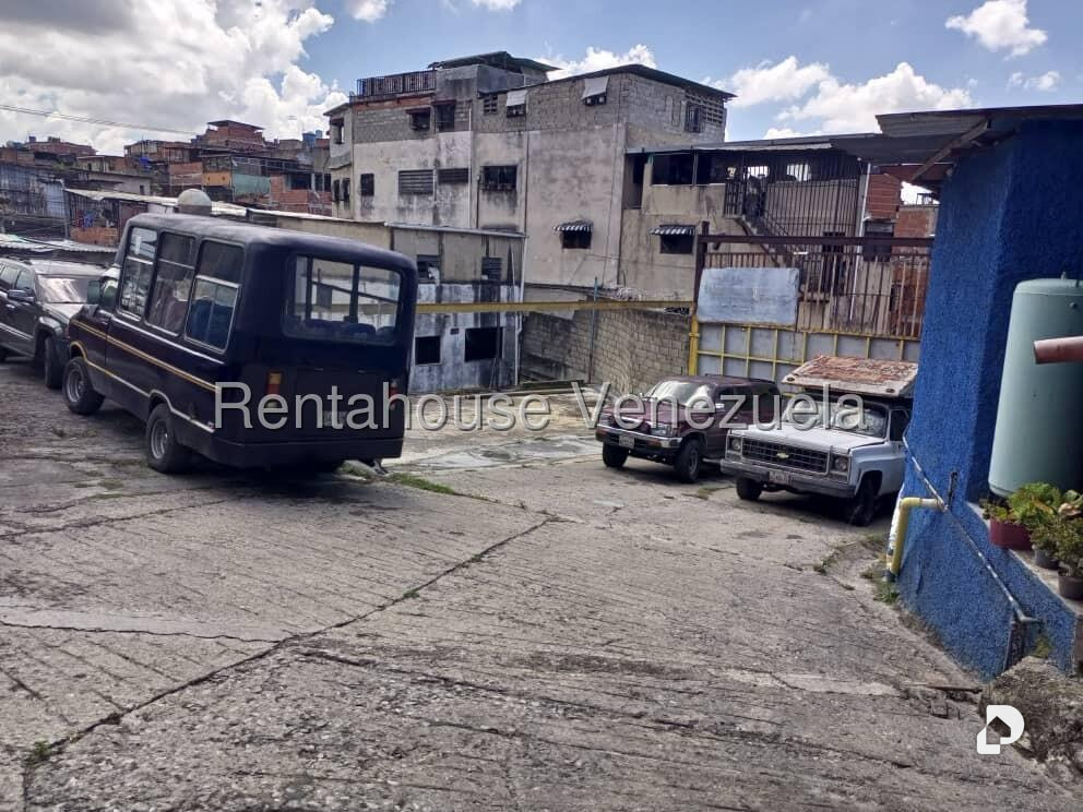 Garaje/Estacionamiento en Catia, Caracas – 16