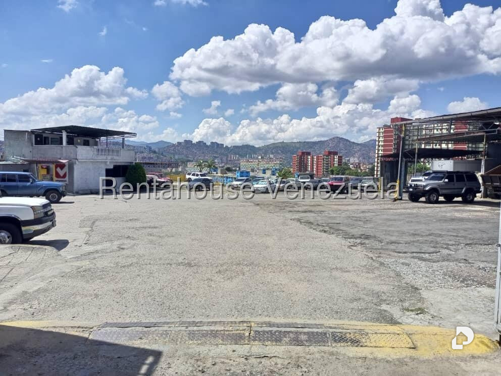 Garaje/Estacionamiento en Catia, Caracas – 27