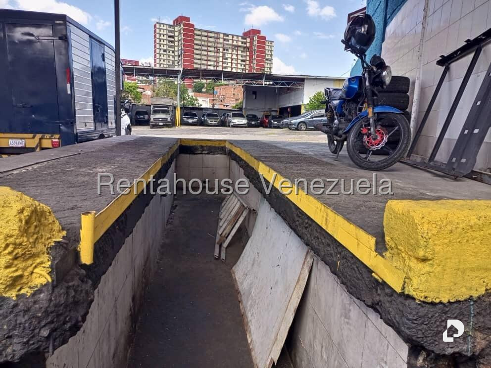 Garaje/Estacionamiento en Catia, Caracas – 17