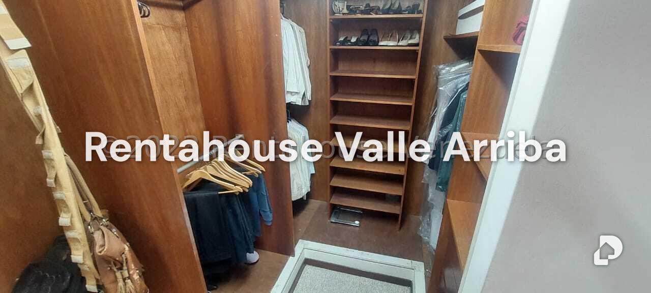 Casa en Alta Florida, Caracas – 15