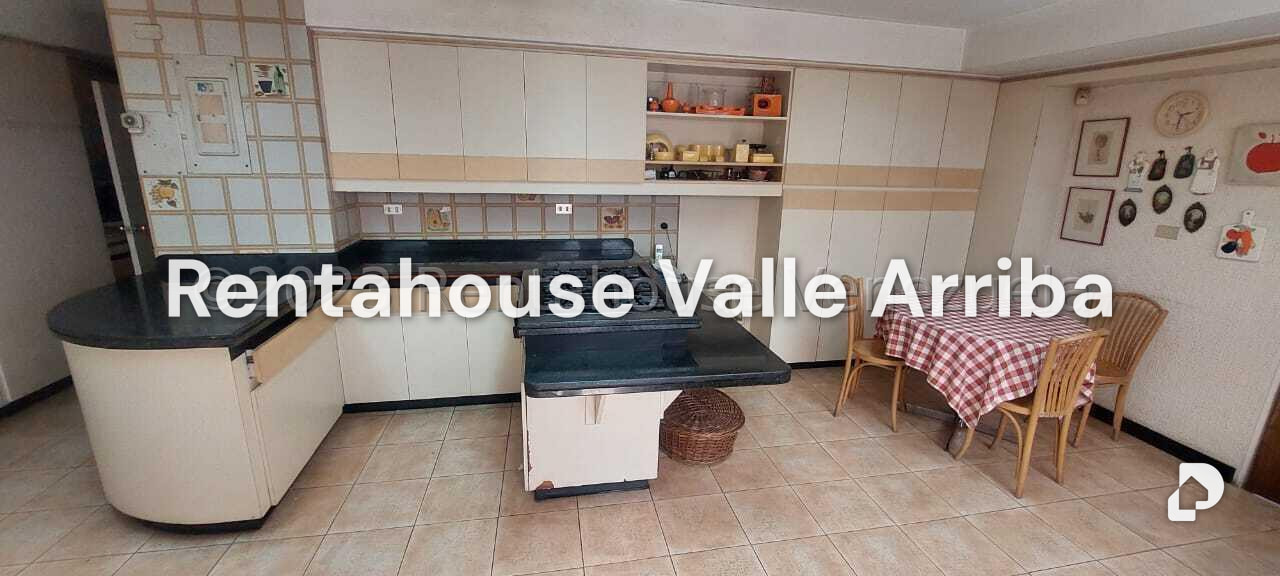 Casa en Alta Florida, Caracas – 8