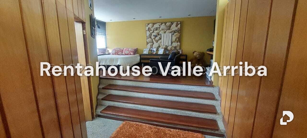 Casa en Alta Florida, Caracas – 27