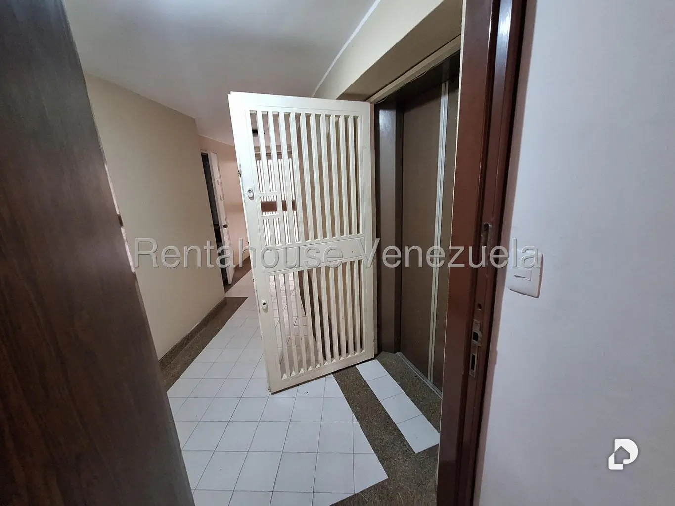 Apartamento en Santa Eduvigis, Caracas – 15
