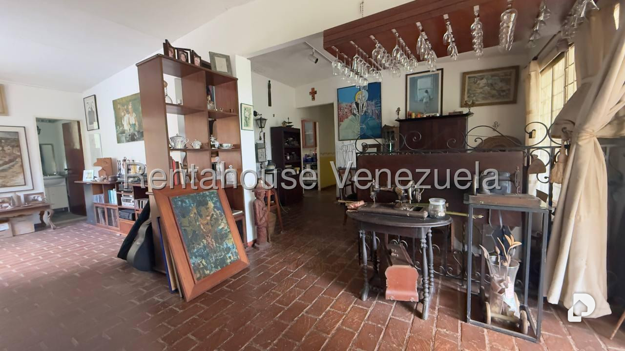Casa en Oripoto, Caracas – 30
