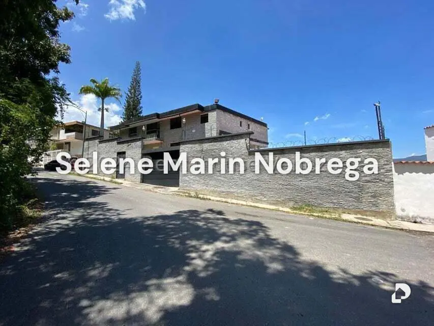 Casa en Colinas de Bello Monte, Caracas – 2