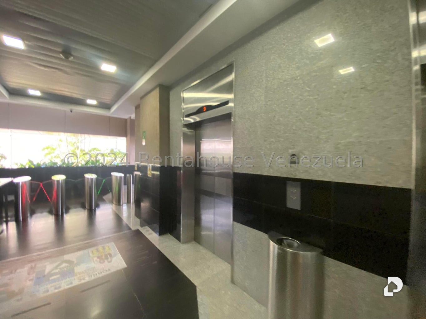 Oficina en Macaracuay, Caracas – 12