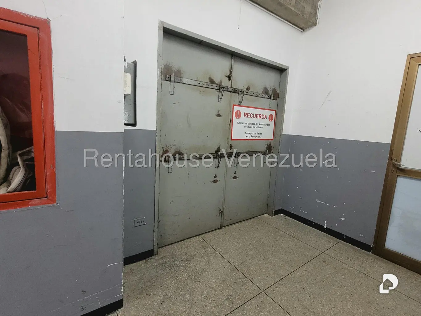 Local comercial en Boleíta Norte, Caracas – 10