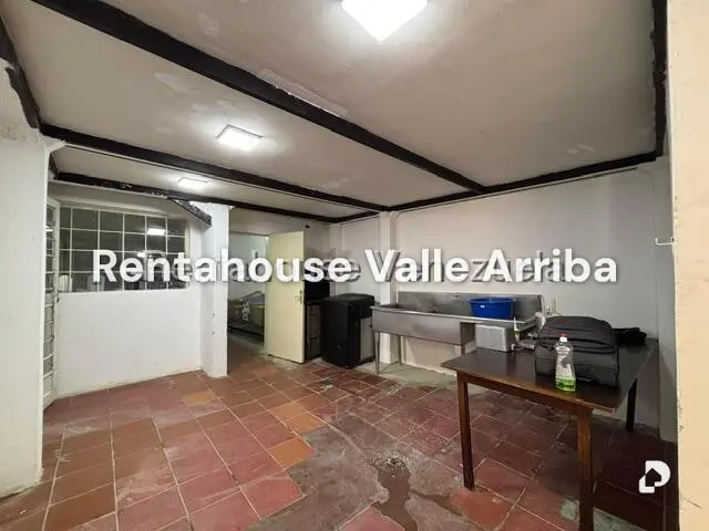 Local comercial en La Florida, Caracas – 20
