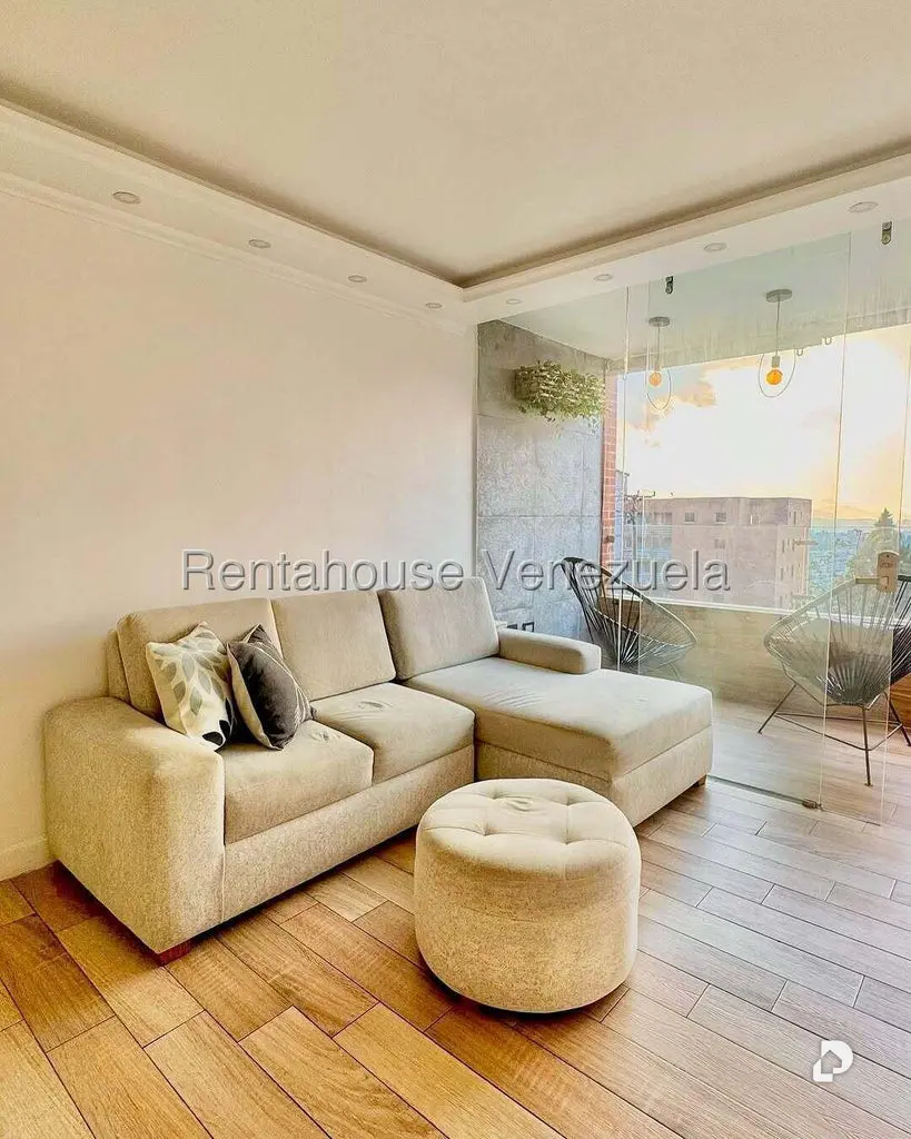 Apartamento en Colinas de La Tahona, Caracas – 2