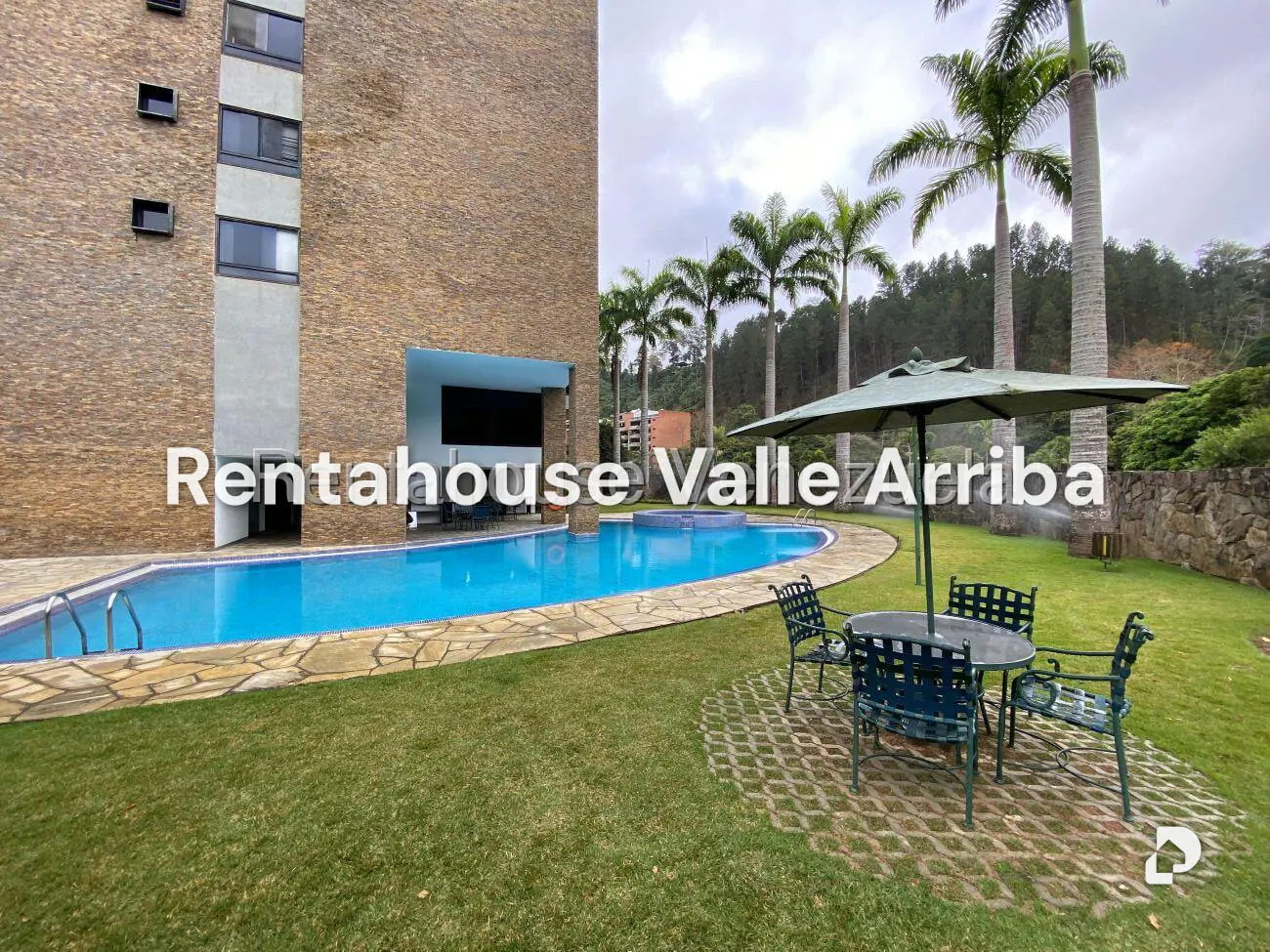 Apartamento en Lomas de La Lagunita, Caracas – 30