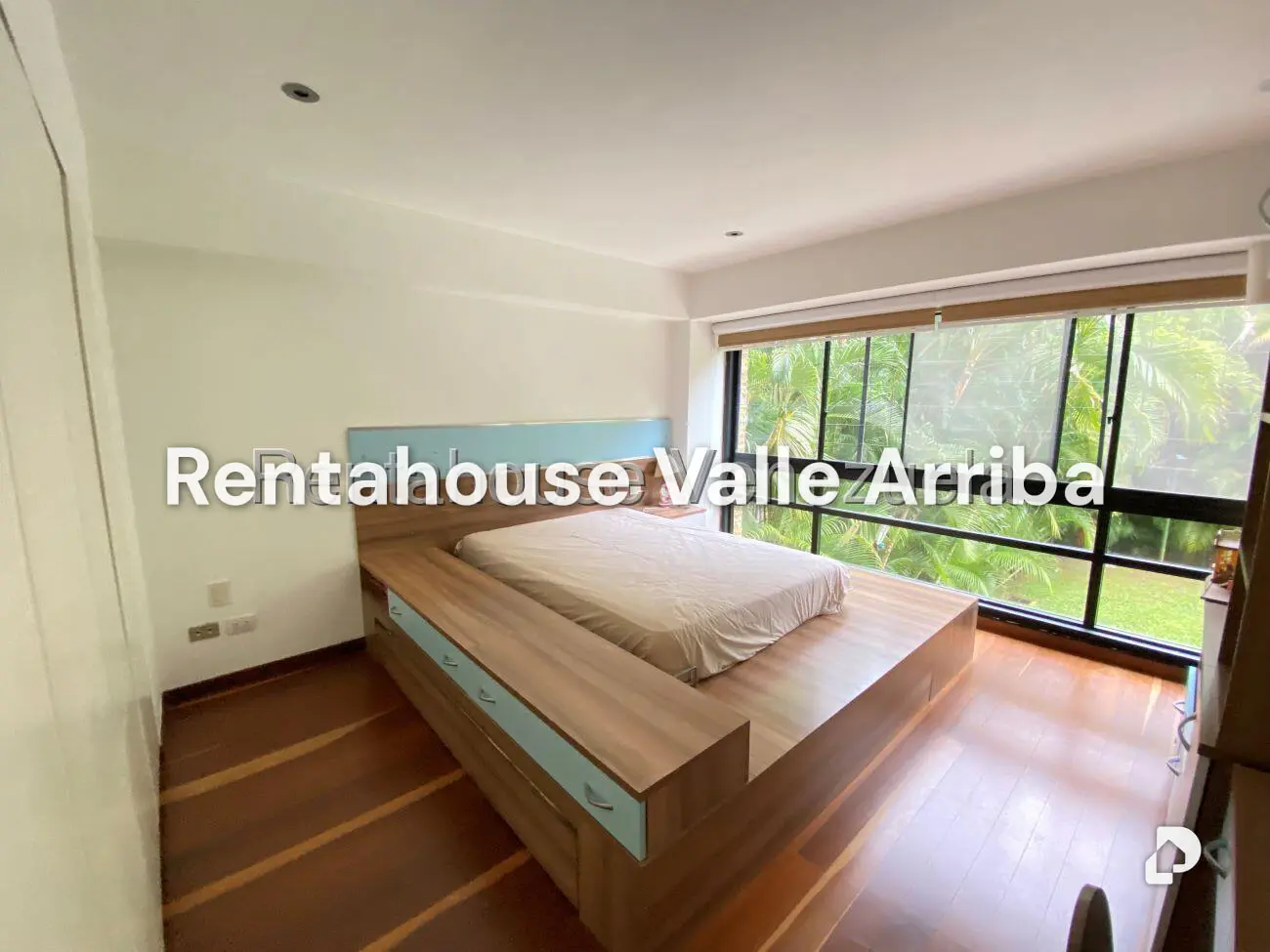 Apartamento en Lomas de La Lagunita, Caracas – 24