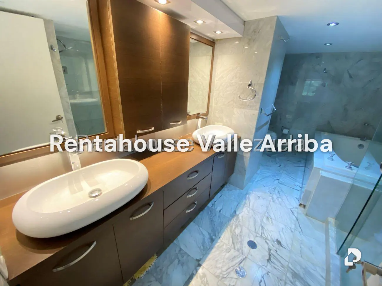 Apartamento en Lomas de La Lagunita, Caracas – 19