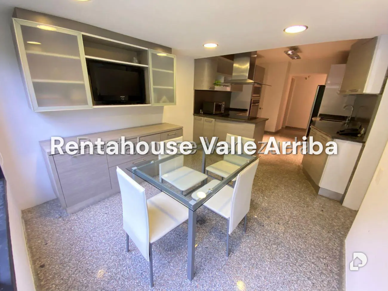 Apartamento en Lomas de La Lagunita, Caracas – 13