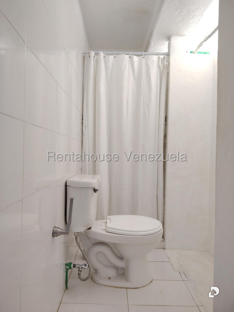 Anexo en Prados del Este, Caracas – 9