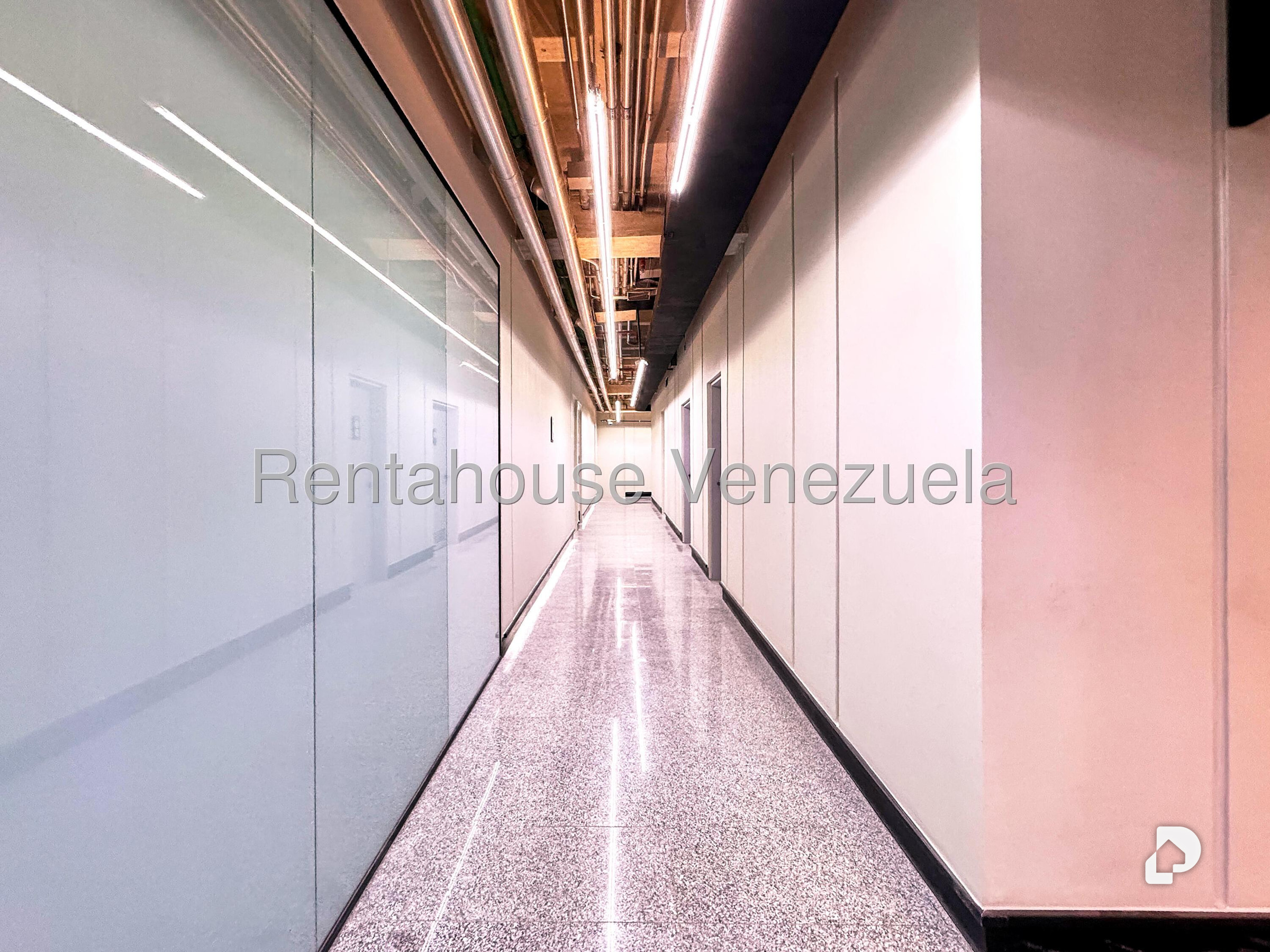 Oficina en Las Mercedes, Caracas – 2