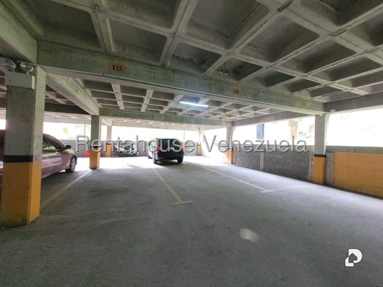 Apartamento en Colinas de La Tahona, Caracas – 17