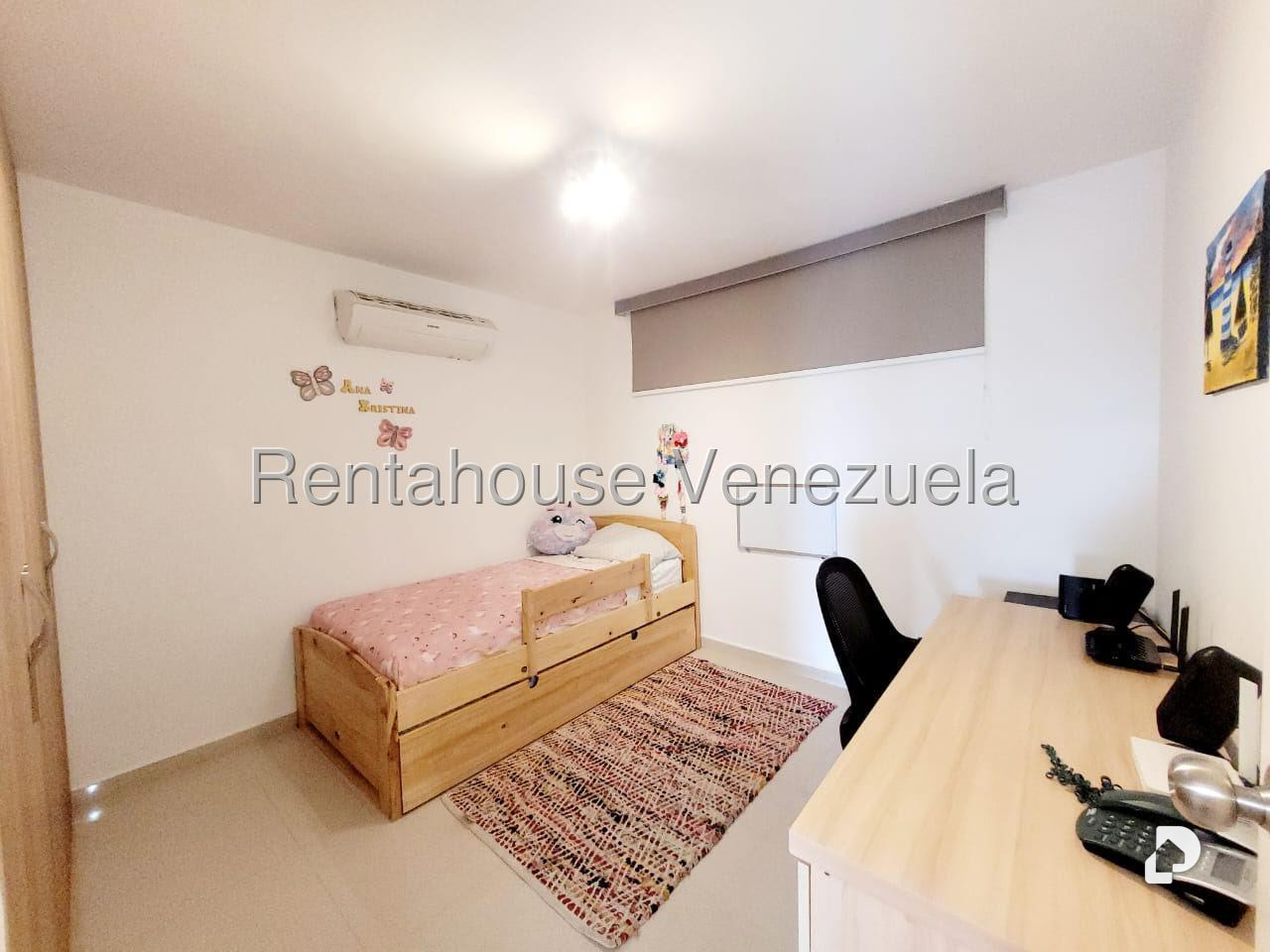 Apartamento en Colinas de La Tahona, Caracas – 16