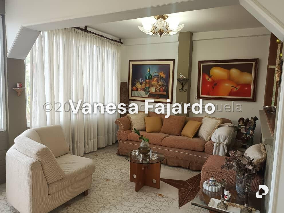 Casa en La Rosaleda, San Antonio de Los Altos – 6