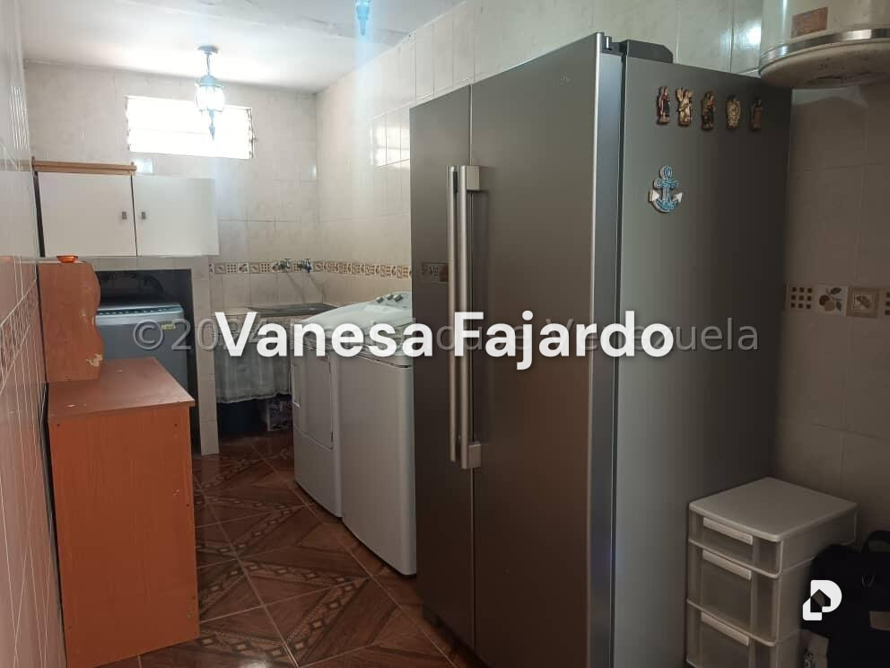 Casa en La Rosaleda, San Antonio de Los Altos – 12