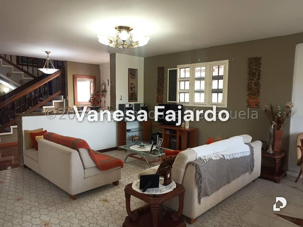 Casa en La Rosaleda, San Antonio de Los Altos – 3