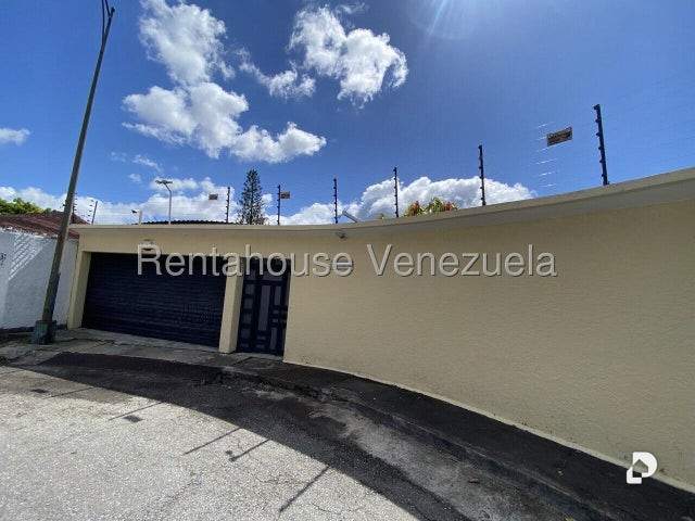 Casa en Lomas De La Trinidad, Caracas – 1