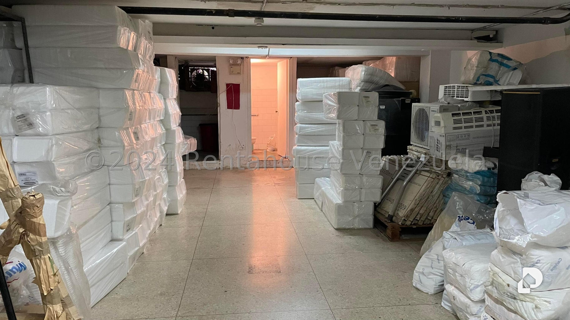 Local comercial en Los Chaguaramos, Caracas – 10