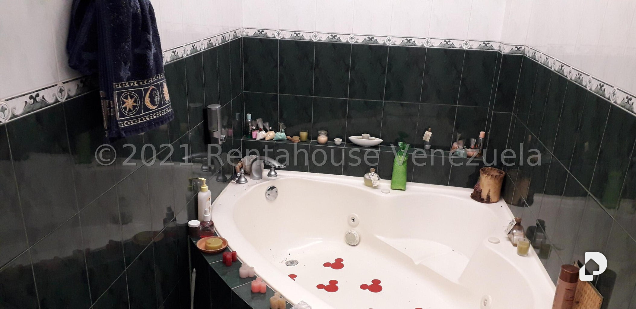 Local comercial en Los Chaguaramos, Caracas – 15
