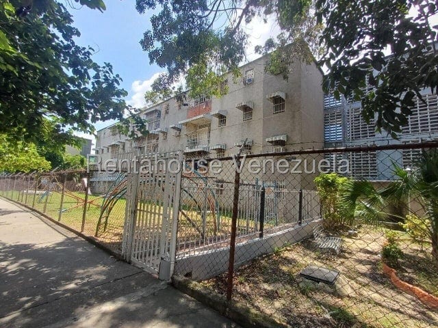 Apartamento en Urbanización Caña de Azúcar, El Limón - 1
