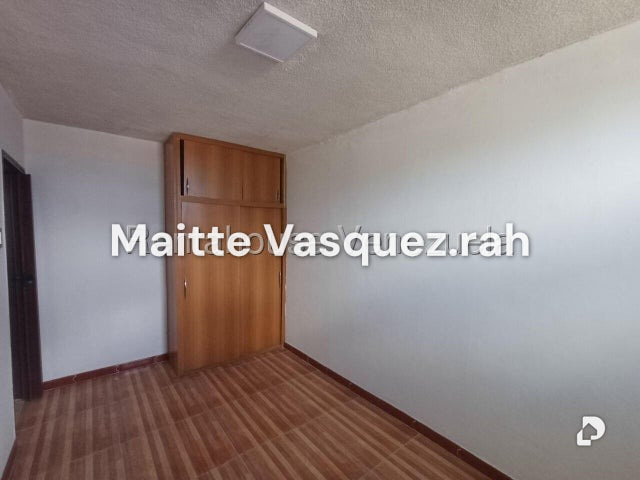 Apartamento en Urbanización Caña de Azúcar, El Limón – 9