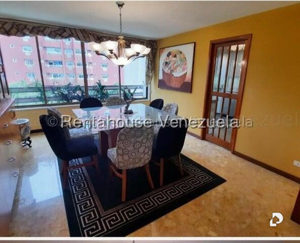 Apartamento en El Rosal, Caracas – 11