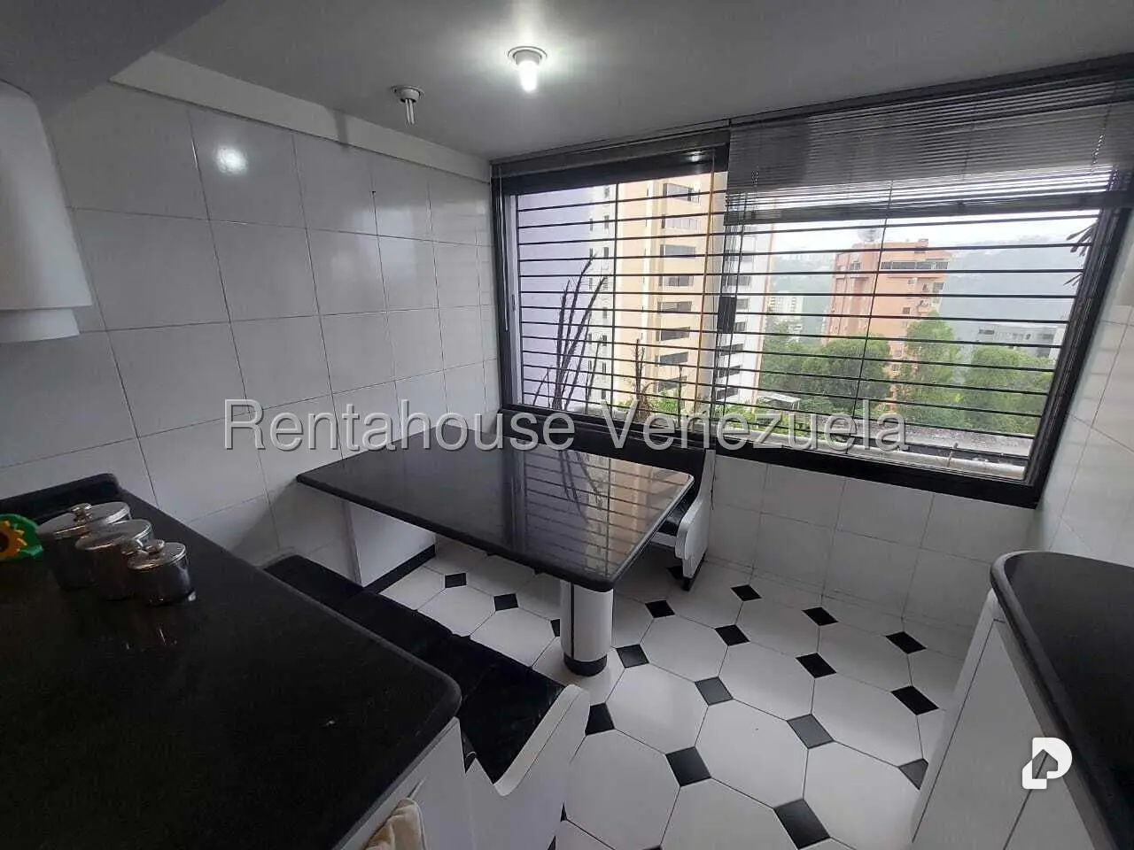 Apartamento en Los Naranjos (del Cafetal), Caracas – 17