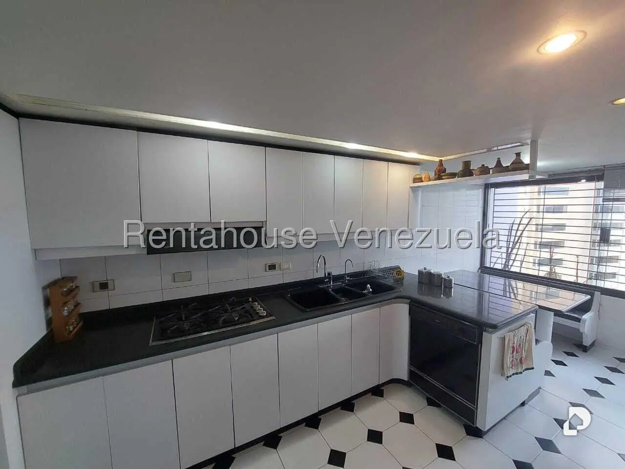 Apartamento en Los Naranjos (del Cafetal), Caracas – 13