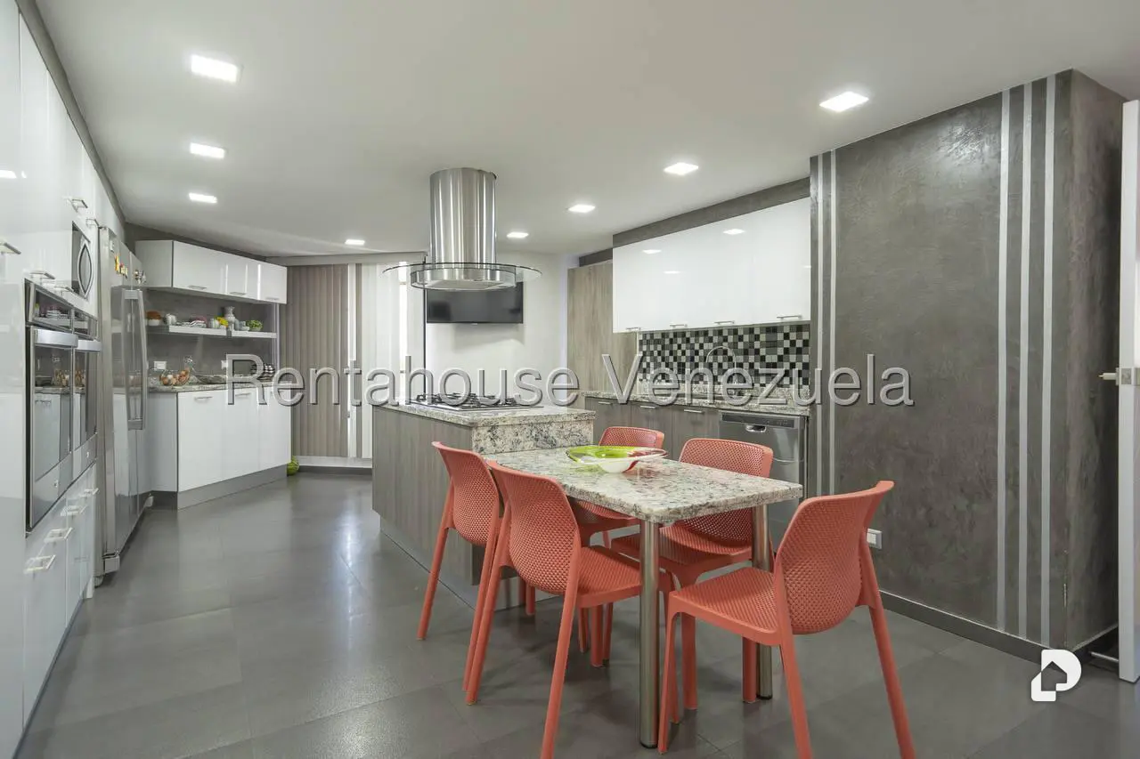 Apartamento en Colinas de Valle Arriba, Caracas – 3