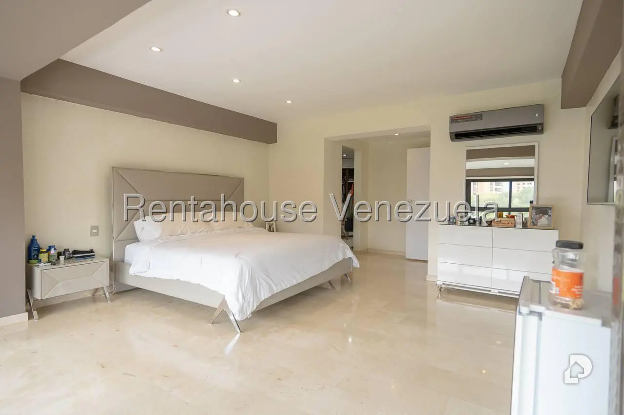 Apartamento en Colinas de Valle Arriba, Caracas – 28