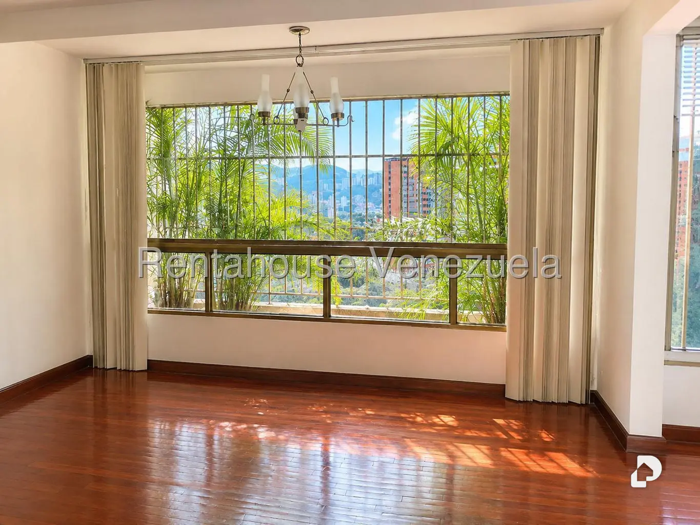 Apartamento en Las Esmeraldas, Caracas – 8