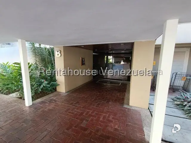 Apartamento en Las Esmeraldas, Caracas – 2
