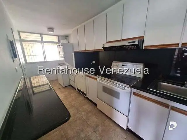 Apartamento en Las Esmeraldas, Caracas – 17