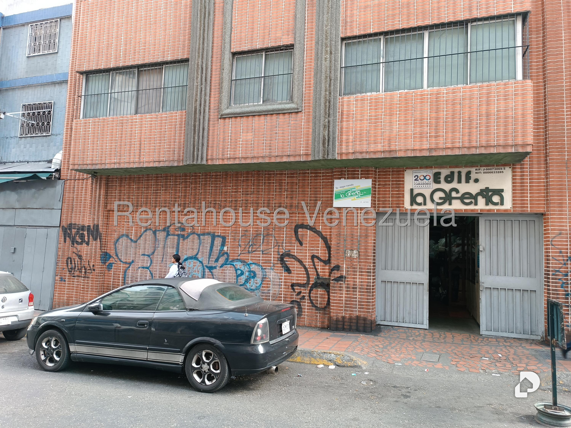 Edificio en La Candelaria, Caracas