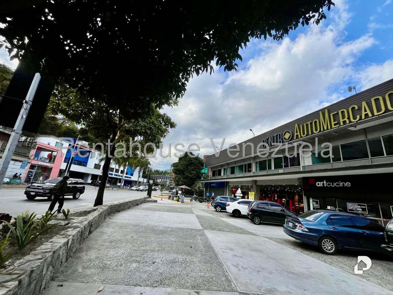 Local comercial en Las Mercedes, Caracas – 8